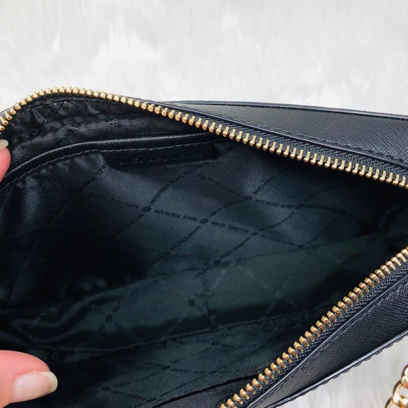 Nwt Michael Kors Jet Set item messenger crossbody - Picture 6 of 8